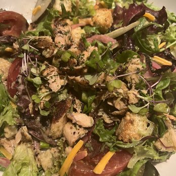 Raven and Lily restaurant - Field of Greens with grilled salmon- FANTASTIC! - Southern Near Me - Collierville, Tennessee