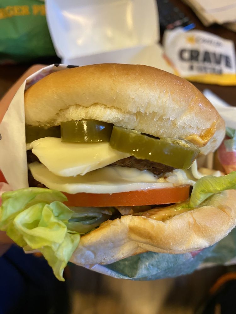 CARL’S JR Updated April 2024 21 Photos & 40 Reviews 4815 Kitsap