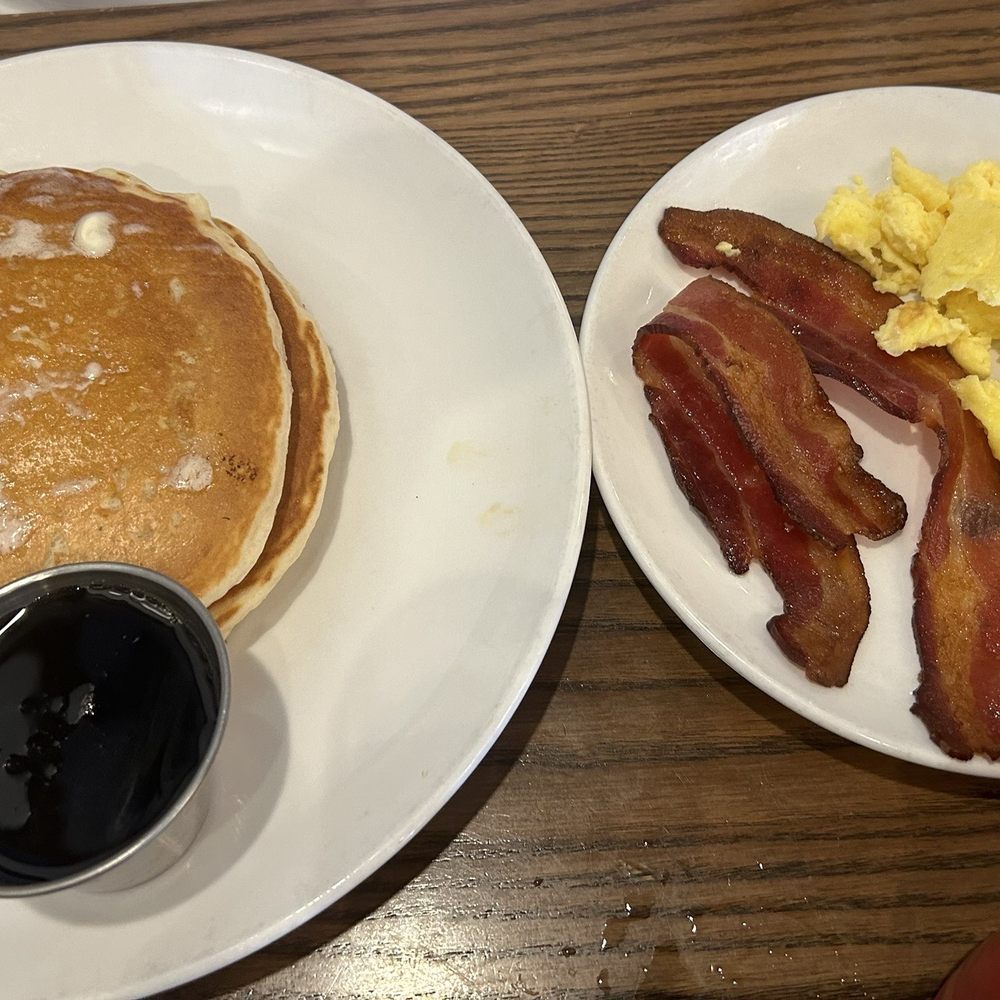 Another Broken Egg Cafe - Traditional Day Starter - Breakfast & Brunch Near Me - Boca Raton, Florida