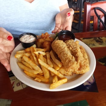Hurricane Patty's - Fish n Chips with Conch Fritters - American Near Me - St. Augustine, Florida