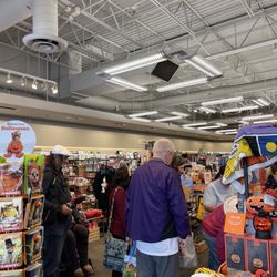 Hallmark Creations - Massive line (10.29.23)