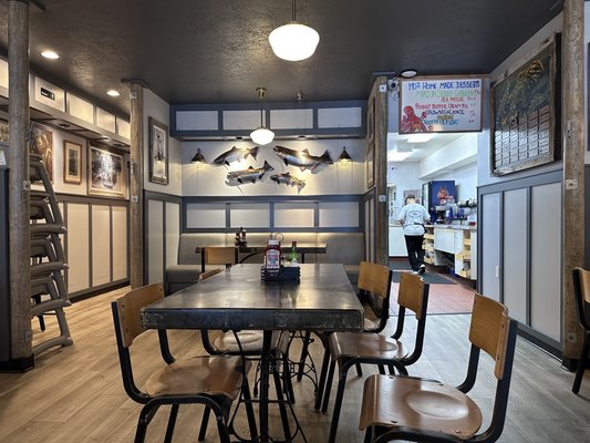 Mo's Seafood & Chowder by null