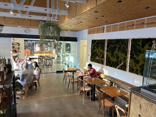 The Meteor Cafe by null