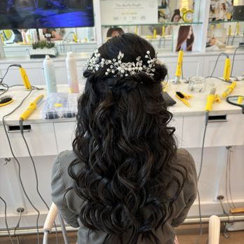 Drybar Los Gatos - Halftini - Blow Dry/Out Services Near Me - Los Gatos, California
