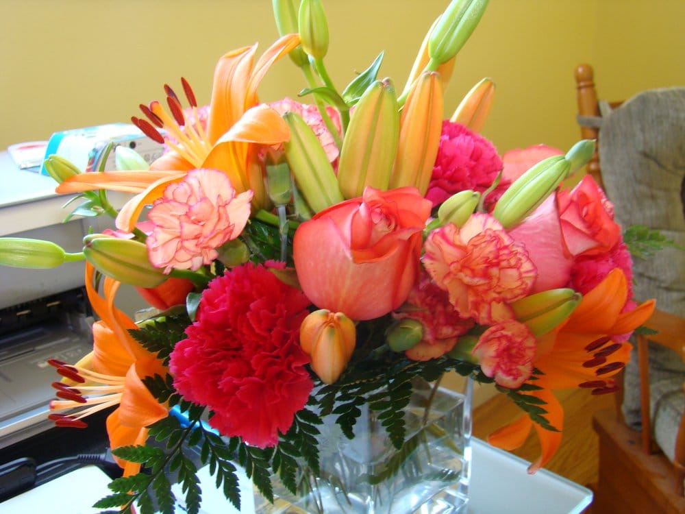 BENEDICT’S FLOWERS Updated October 2024 8441 Park Ave, Allen Park