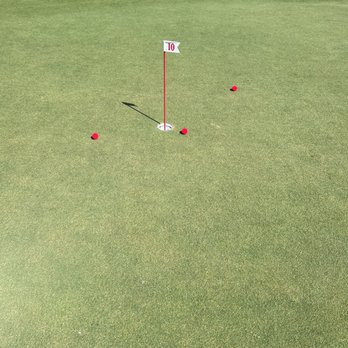The Cradle - easily identified hole with visible flag - Golf Near Me - Pinehurst, North Carolina The Cradle - easily identified hole with visible flag - Golf Near Me - Pinehurst, North Carolina