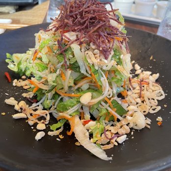 Ama - Papaya salad - Cocktail Bars Near Me - Hanalei, Hawaii