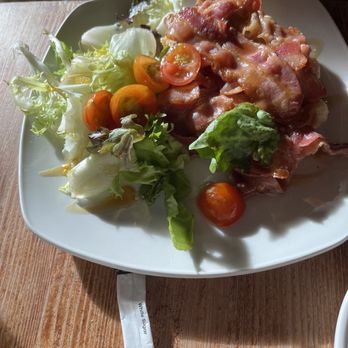 Saint Giles Cafe Bar - Coffee & Tea Near Me - Edinburgh, EDH