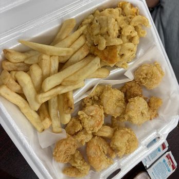 Li'l Dizzy's Cafe - Fried shrimp , fries and mac cheese - Cajun/Creole Near Me - New Orleans, Louisiana