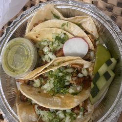 Los Hermanos Mexican Grill - Tacos al pastor