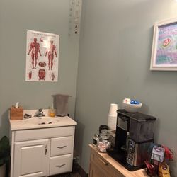 Salon West & Spa