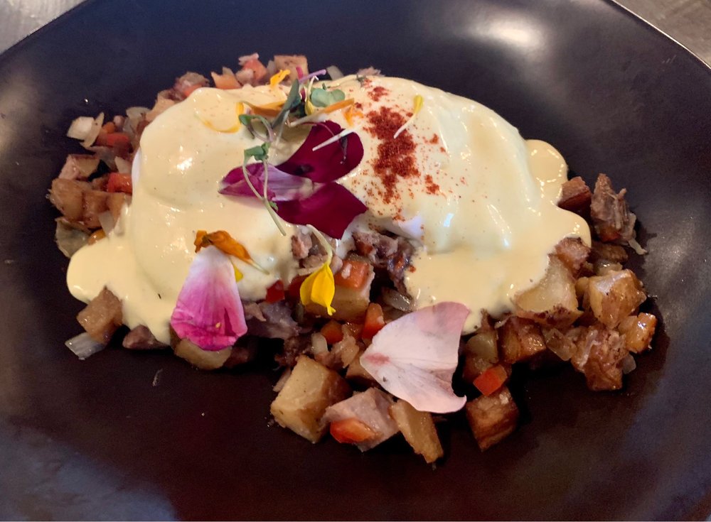 Social spots from Tavern & Grocery