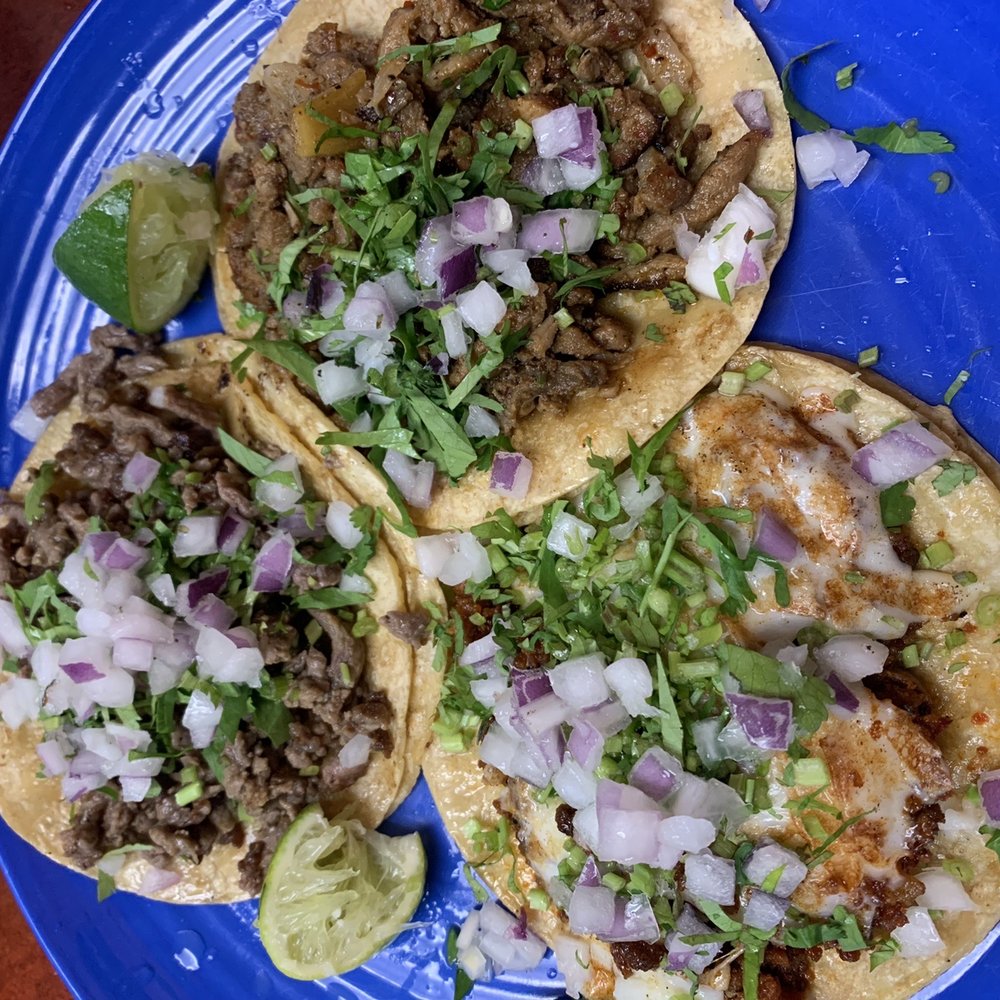 Super Tacos Y Tortas El Neno - Choriqueso, Asada, and al pastor. - Tacos Near Me - Beloit, Wisconsin
