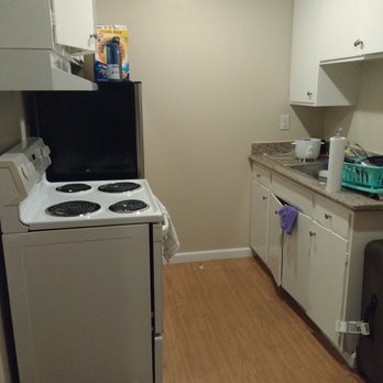 Monte Sierra Apartments - Kitchen with upgraded stove and fridge. Unfortunately, no microwave :(. - Apartments Near Me - Mountain View, California Monte Sierra Apartments - Kitchen with upgraded stove and fridge. Unfortunately, no microwave :(. - Apartments Near Me - Mountain View, California