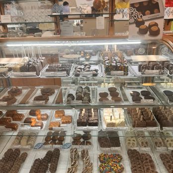 Kilwins Ice Cream - Chocolate - Fudge - Chocolatiers & Shops Near Me - Ridgewood, New Jersey Kilwins Ice Cream - Chocolate - Fudge - Chocolatiers & Shops Near Me - Ridgewood, New Jersey