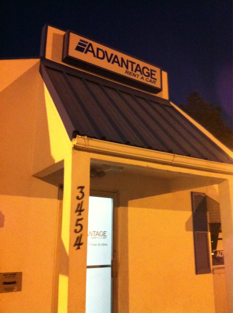 ADVANTAGE RENT A CAR Updated August 2024 3454 W Montague Ave, North