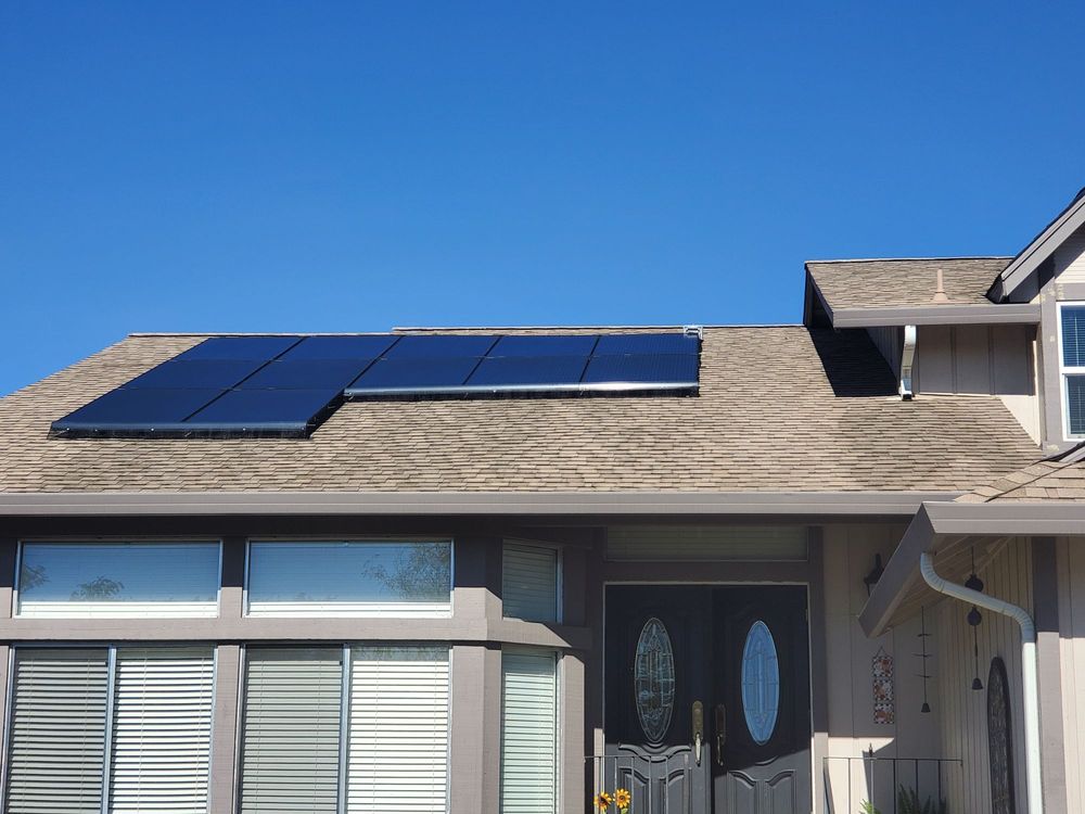 Slide of Lukas Pigeon Removal & Gutter Cleaning