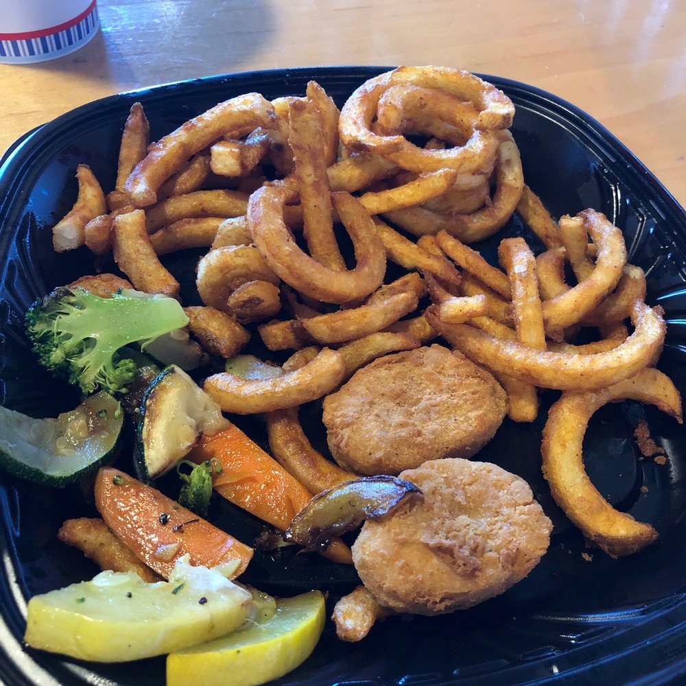 Snapper Jack's Taco Shack - Kids with side of veggies - Mexican Near Me - Camarillo, California