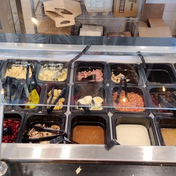 Round Table Pizza - Salad bar (right side) - Pizza Near Me - Rancho Cordova, California Round Table Pizza - Salad bar (right side) - Pizza Near Me - Rancho Cordova, California