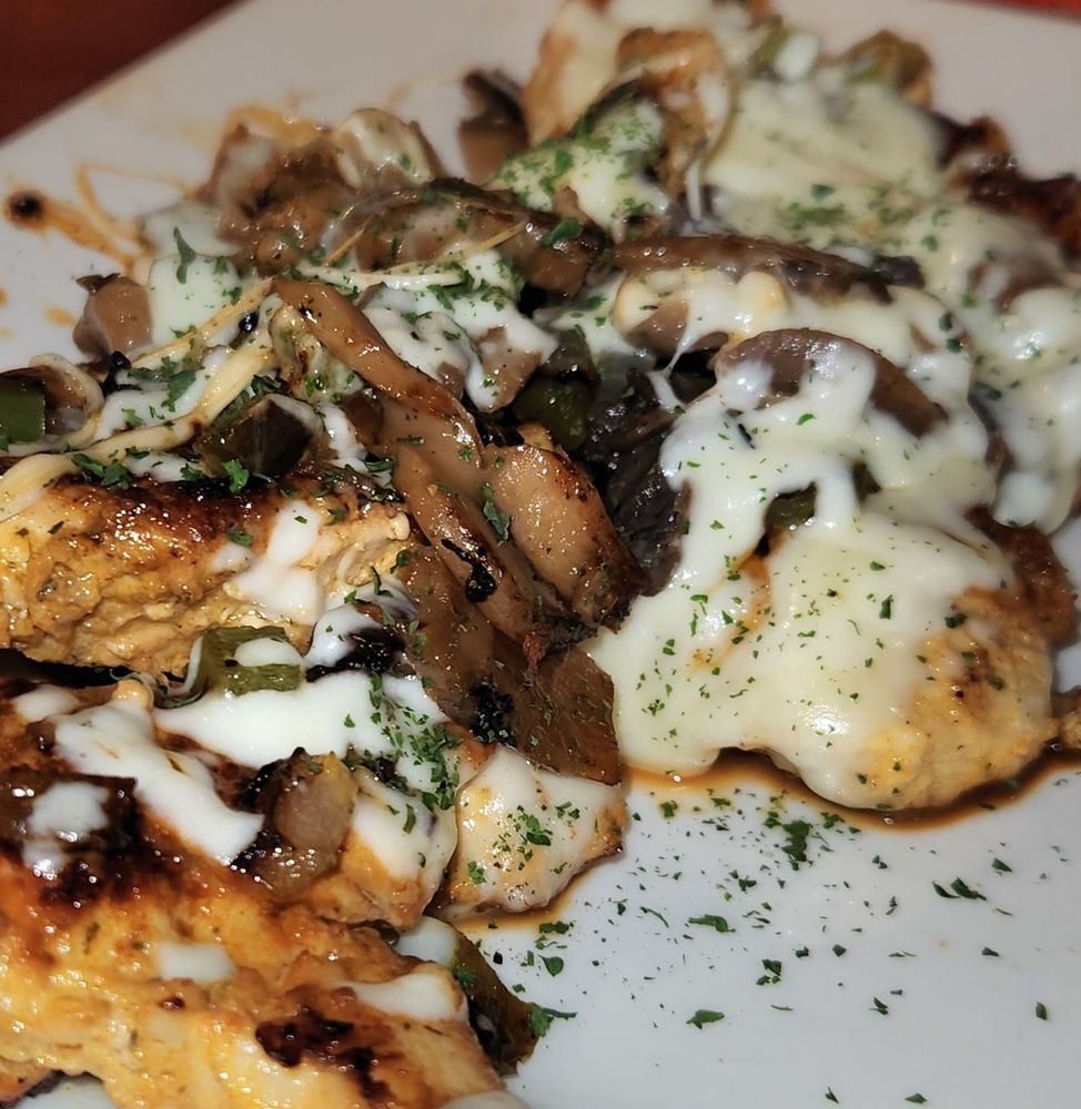 Social spots from Mugly's