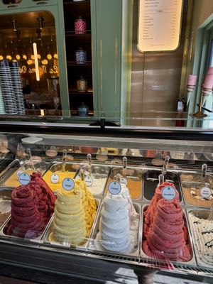 Anita La Mamma del Gelato by null