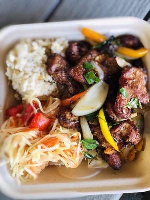 All Kine Maui Grindz by null