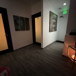 Complete Trinity Soul Sanctuary - Zen, quiet and intimate appeal... Like a hideaway for you to purge and release with comfort and ease.