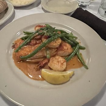 Francesca's on 95th - Salmone con Lenticchie - Italian Near Me - Oak Lawn, Illinois Francesca's on 95th - Salmone con Lenticchie - Italian Near Me - Oak Lawn, Illinois