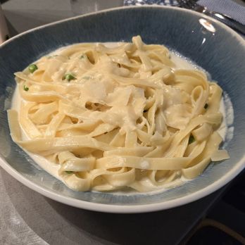 Flora Taverna - Fettuccine ai Quattro Formaggi - Mediterranean Near Me - Orlando, Florida Flora Taverna - Fettuccine ai Quattro Formaggi - Mediterranean Near Me - Orlando, Florida