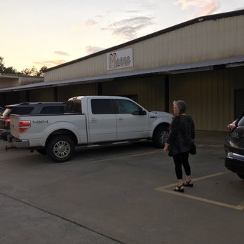 Manna Cafe & Eatery - Not much on looks, but food is good. - New American Near Me - Hazlehurst, Georgia