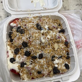 Bionicos Guadalajara - Fresas con crema - Juice Bars & Smoothies Near Me - Huntington Park, California Bionicos Guadalajara - Fresas con crema - Juice Bars & Smoothies Near Me - Huntington Park, California