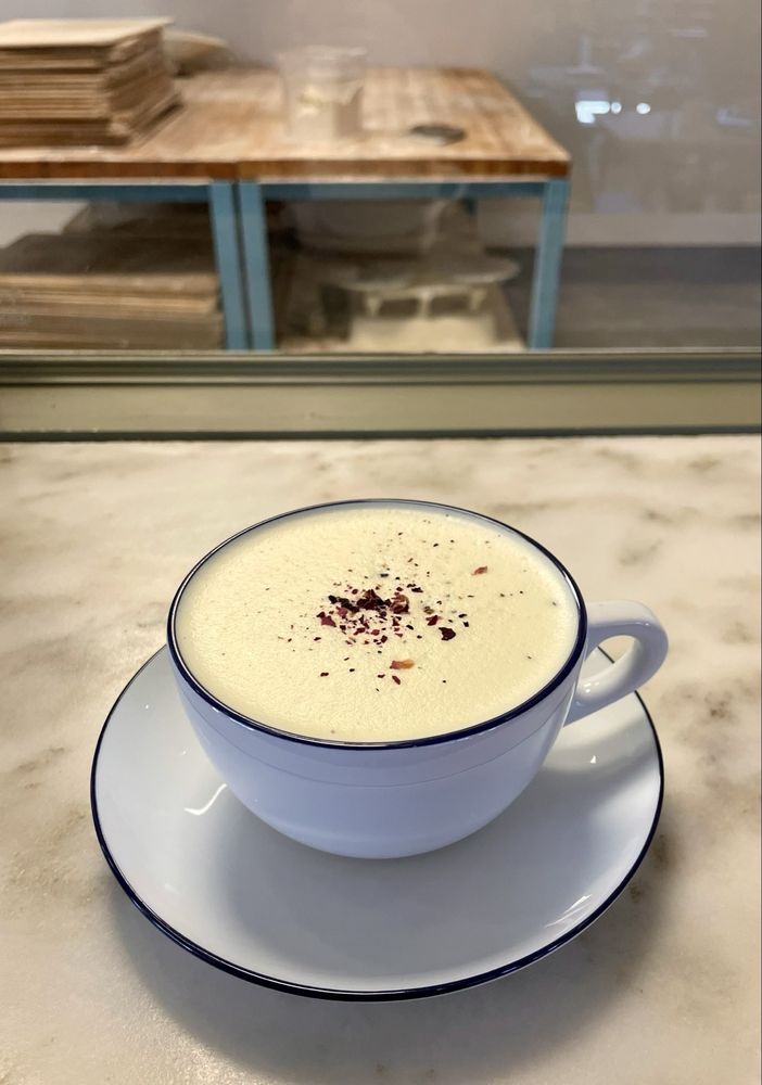 Allez Bar and Bakery Logo