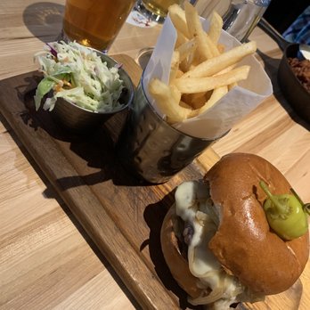 Jackalope's Bar and Grill - Looks presentable. But not tasty. Not worth $20 - American Near Me - Fish Camp, California Jackalope's Bar and Grill - Looks presentable. But not tasty. Not worth $20 - American Near Me - Fish Camp, California