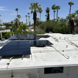 Glossy Window and Solar Cleaning