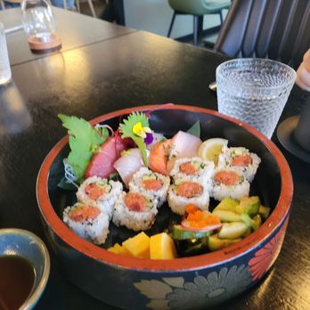 Oiza - Sushi Bars Near Me - Fresno, California Oiza - Sushi Bars Near Me - Fresno, California