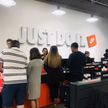 nike outlet auburn mall