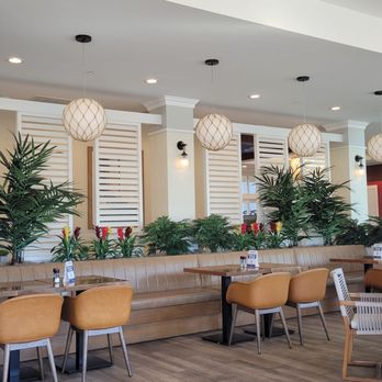 Compass by Margaritaville - Breakfast room - Hotels Near Me - Medford, Oregon Compass by Margaritaville - Breakfast room - Hotels Near Me - Medford, Oregon