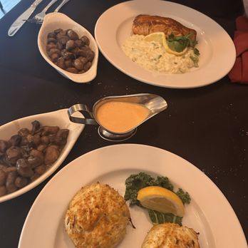 Franklinville Inn - Crab cakes and salmon - Steakhouses Near Me - Franklinville, New Jersey