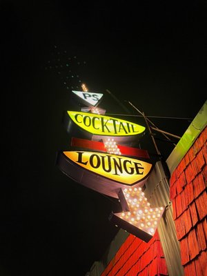 P S Lounge by null