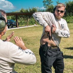 Tactical U Firearms Training  - Close Range Gunfighting