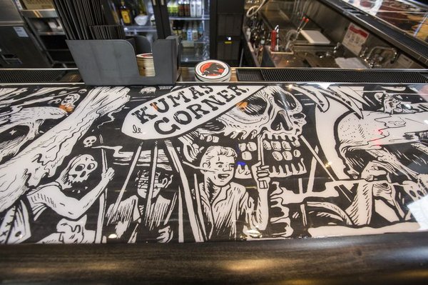 Kuma's Corner West Loop by null