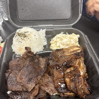 Mayjah Grinds - Mixed plate - Food Trucks Near Me - Colorado Springs, Colorado Mayjah Grinds - Mixed plate - Food Trucks Near Me - Colorado Springs, Colorado