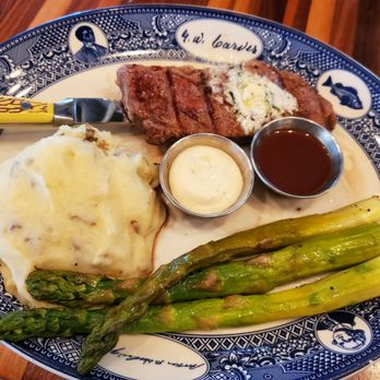 Founding Farmers DC - Steak Frites with mashed potatoes instead of fries - American Near Me - Washington, DC, District of Columbia