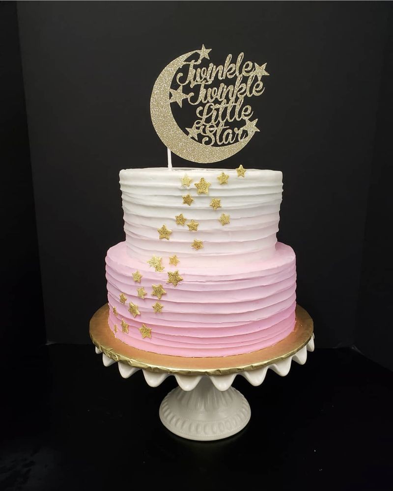 Lisa's Cakery Logo