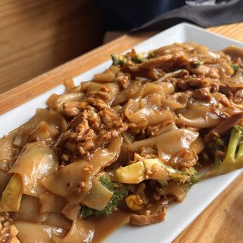 Mom's Siam - Thai Near Me - Richmond, Virginia