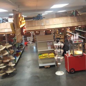 Arlington Hardware & Lumber - Free popcorn anyone? - Hardware Stores Near Me - Arlington, Washington Arlington Hardware & Lumber - Free popcorn anyone? - Hardware Stores Near Me - Arlington, Washington