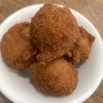 Les Sisters' Southern Kitchen - Hush puppies - Cajun/Creole Near Me - Winnetka, California
