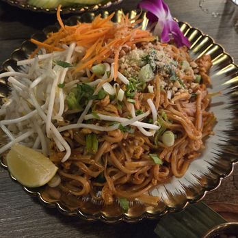 Satay Thai Kitchen & Bar - Pad thai - Thai Near Me - Fresno, California Satay Thai Kitchen & Bar - Pad thai - Thai Near Me - Fresno, California