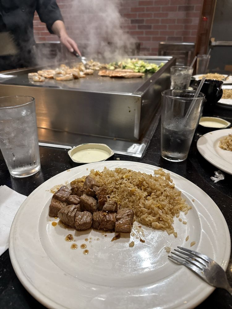 Midori Sushi & Steakhouse