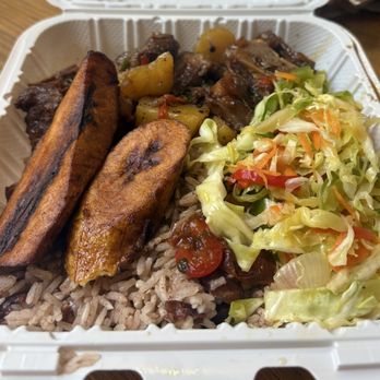 Jamaica Again - Braised oxtail plate - Caribbean Near Me - Emeryville, California Jamaica Again - Braised oxtail plate - Caribbean Near Me - Emeryville, California